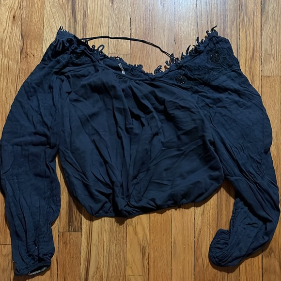 Free People peasant blouse with front detailing, size S - Picture 5 of 5